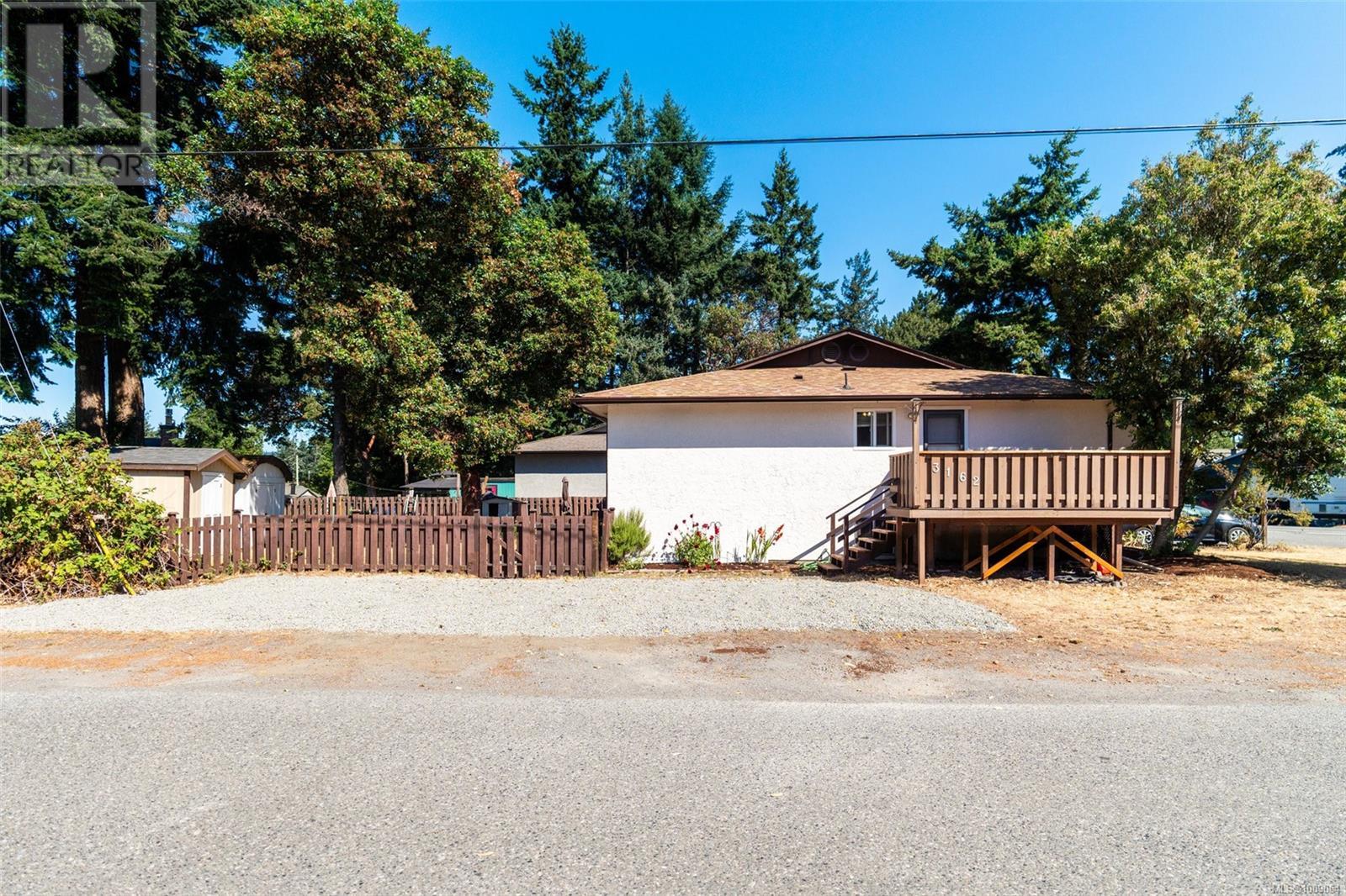 Property at 3162 Metchosin Rd image 2