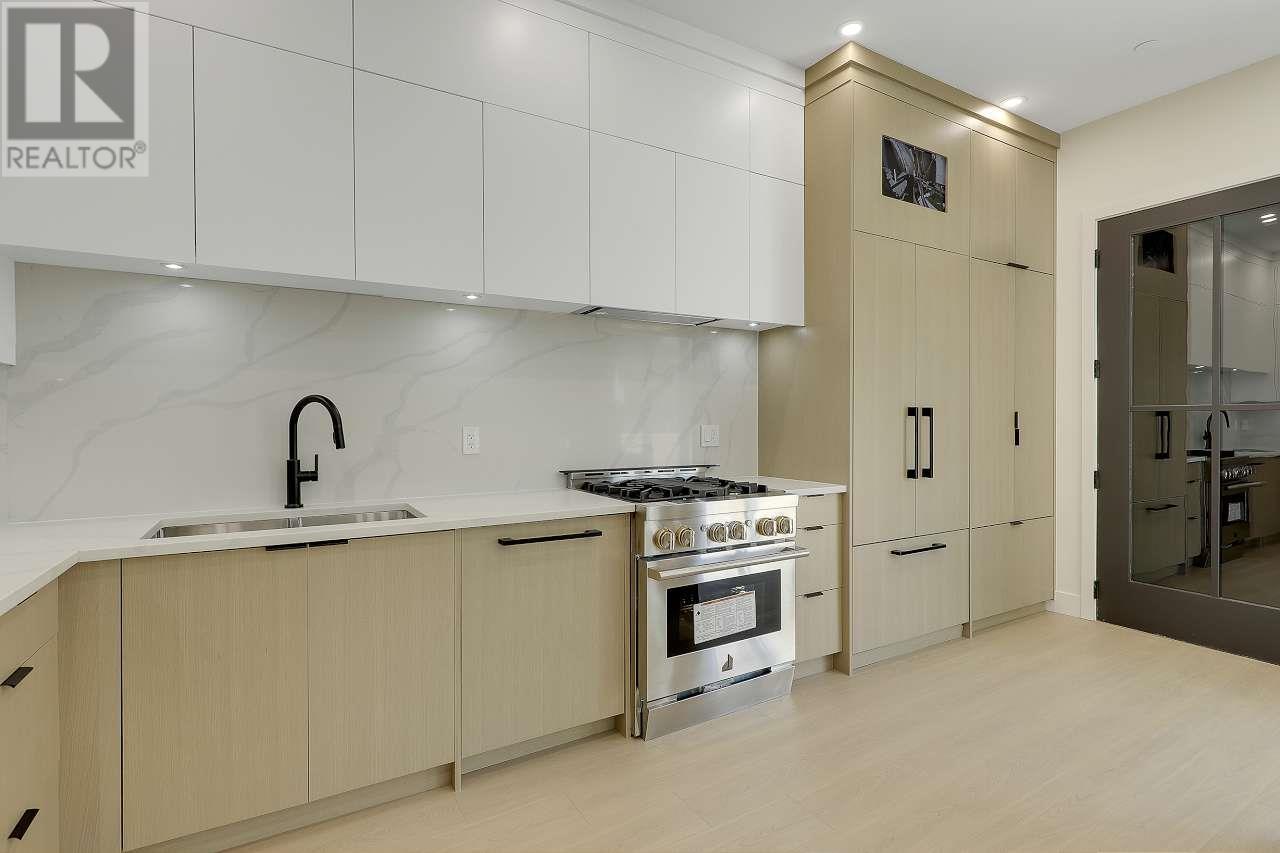 1 3251 E 44 Avenue, Vancouver, British Columbia  V5R 3B2 - Photo 11 - R3032423