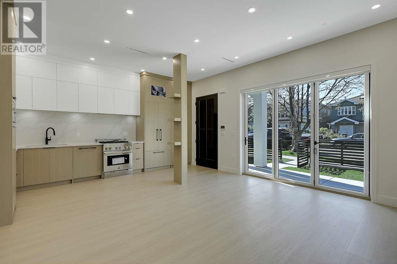1 3251 E 44 Avenue, Vancouver, British Columbia  V5R 3B2 - Photo 7 - R3032423