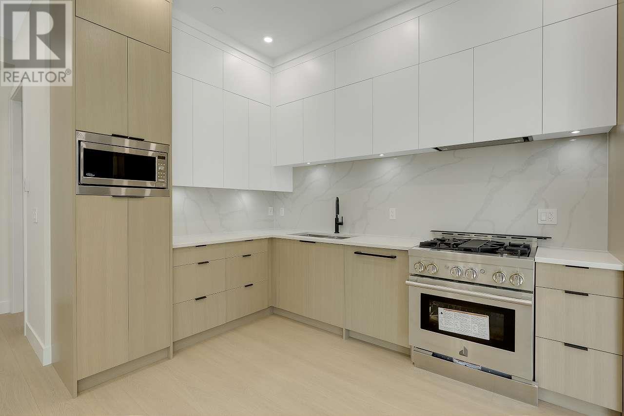 1 3251 E 44 Avenue, Vancouver, British Columbia  V5R 3B2 - Photo 12 - R3032423