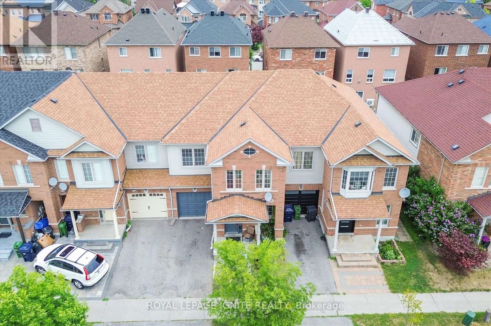 Property at 121 FLYCATCHER AVENUE image 2