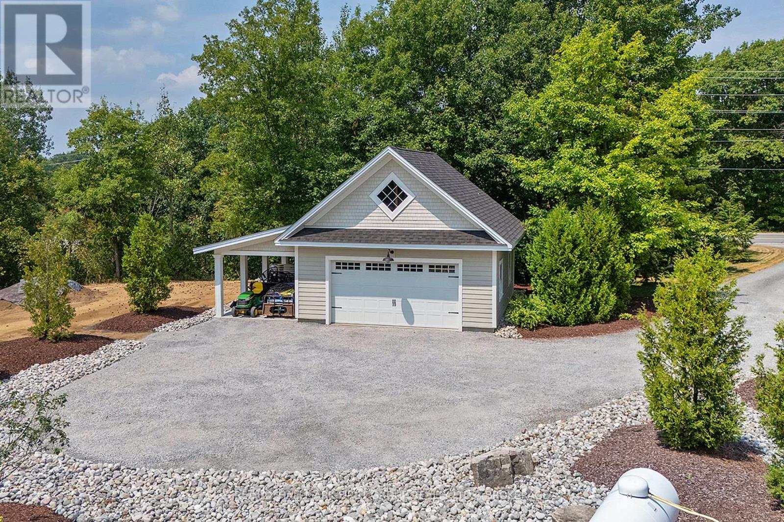 1335 County Road 2 Road, Leeds And The Thousand Islands, Ontario  K0E 1R0 - Photo 10 - X12320462