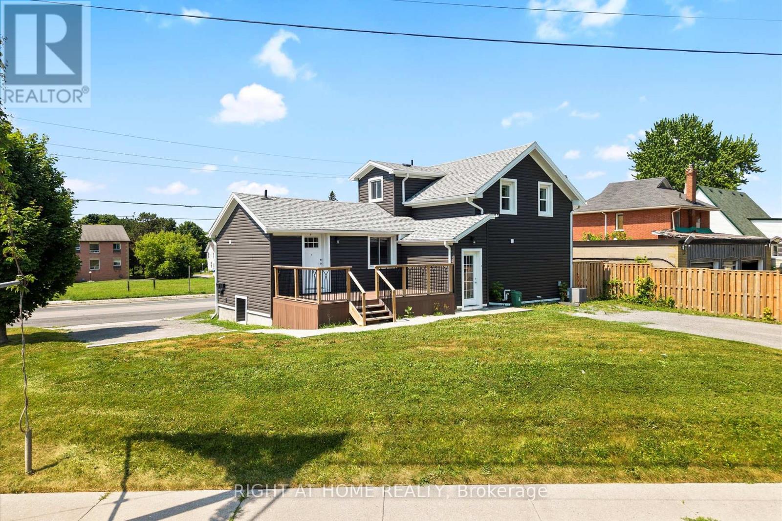 Unit 3 - 865 Simcoe Street S, Oshawa, Ontario  L1H 4K8 - Photo 1 - E12320604