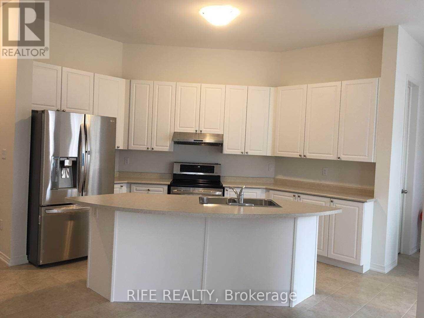 2585 Craftsman Drive, Oshawa, Ontario  L1L 0M3 - Photo 2 - E12320617