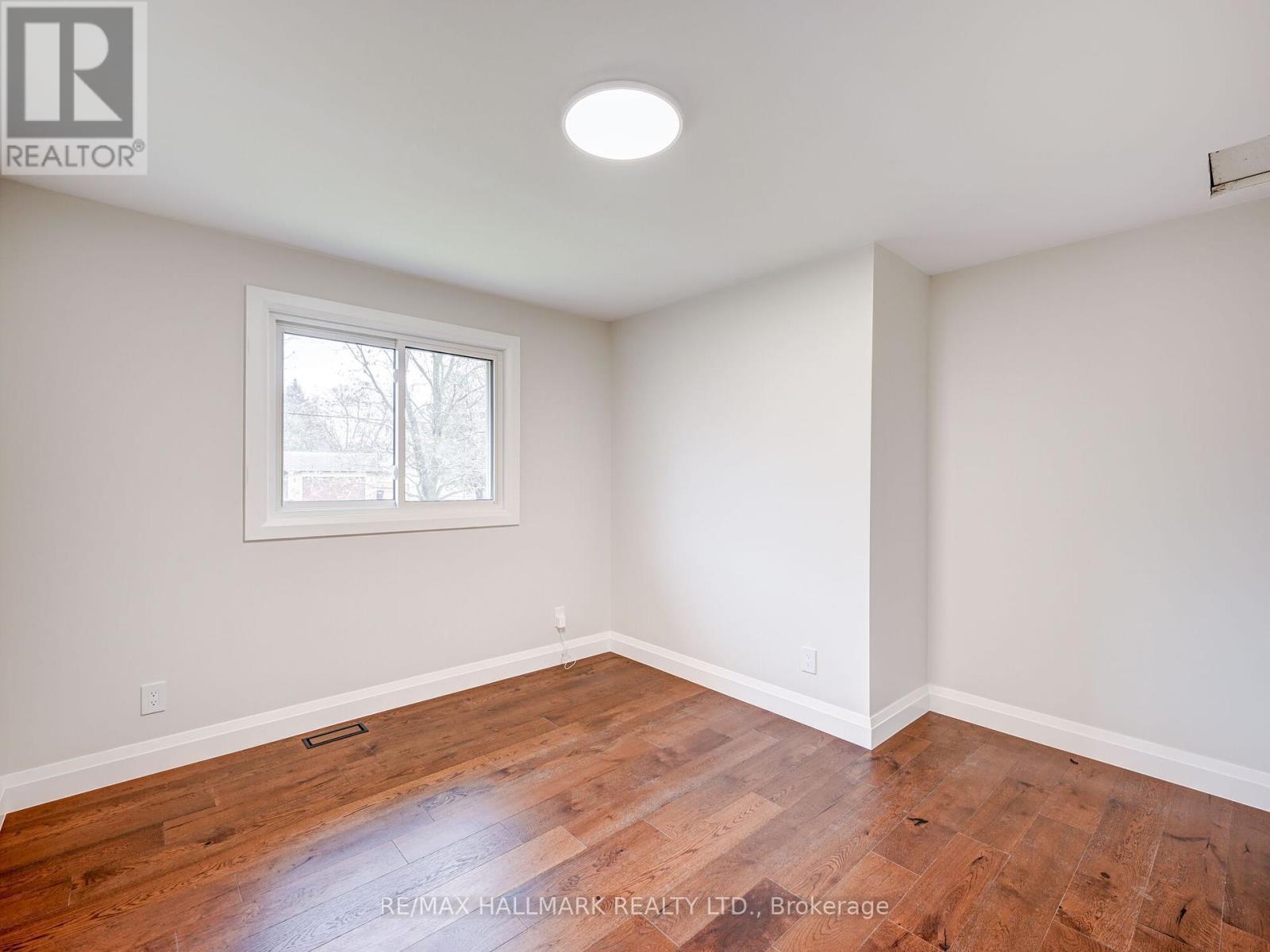 1046 Lebanon Drive, Innisfil, Ontario  L9S 2B7 - Photo 22 - N12320612