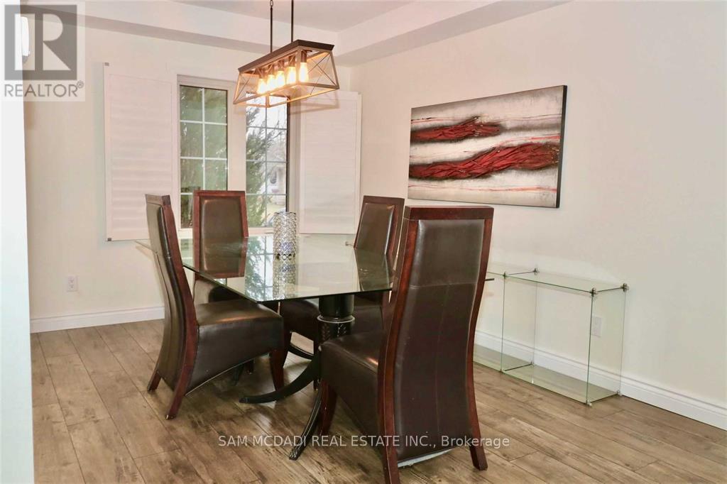 Property at 412 OLDE VILLAGE LANE image 4