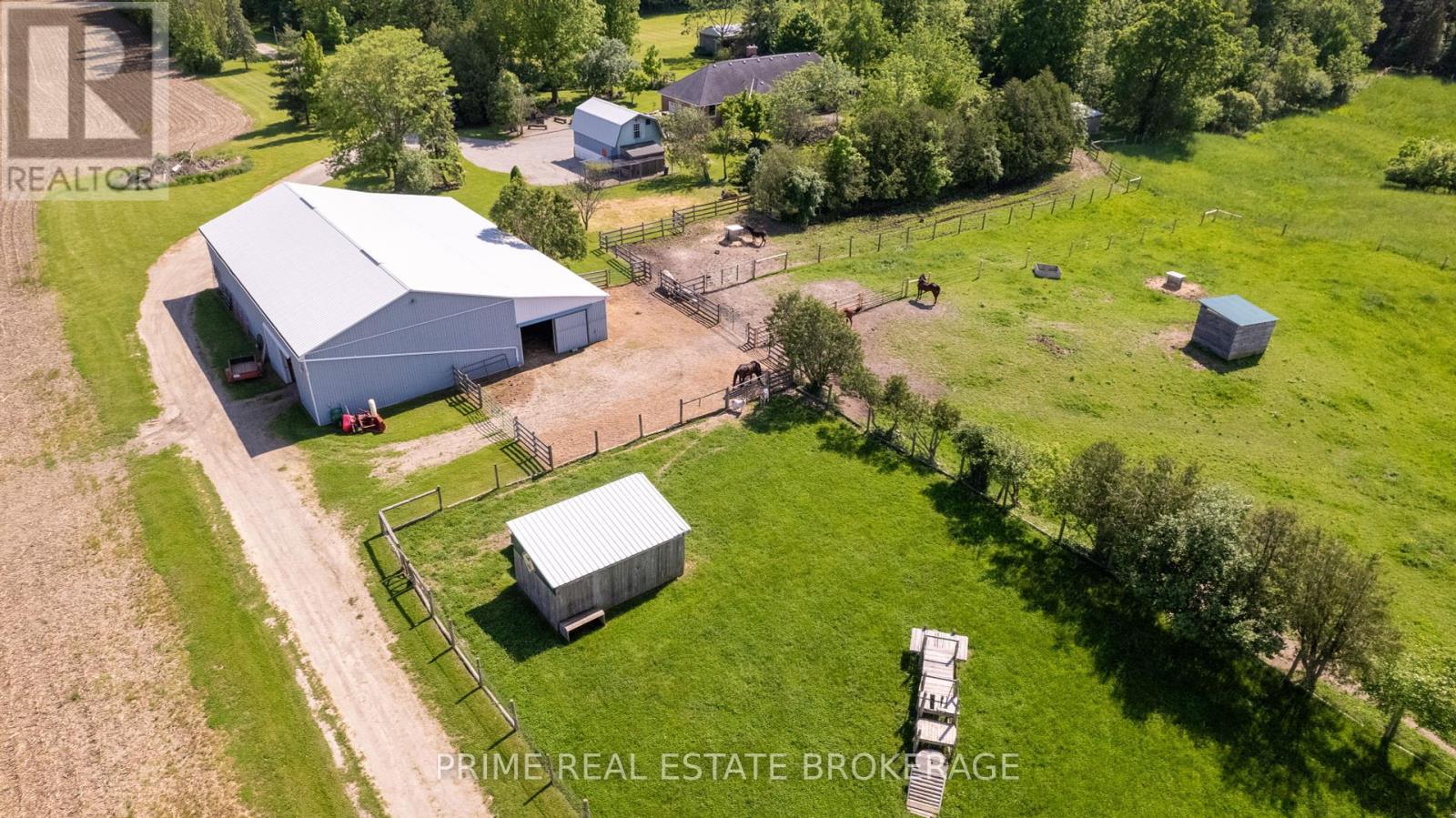 3304 Cromarty Drive, Thames Centre, Ontario  N0L 2B0 - Photo 45 - X12320686