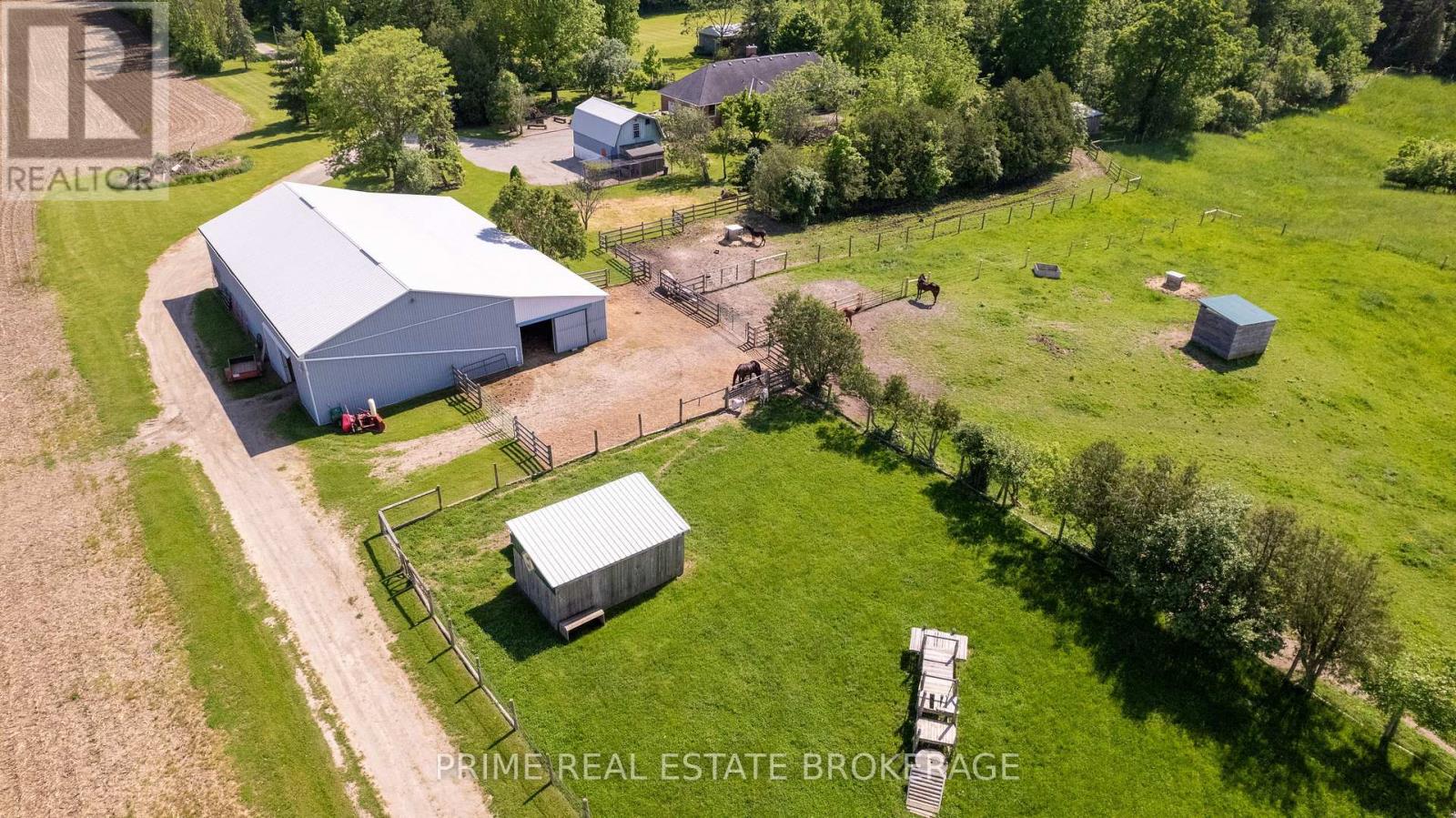 3304 Cromarty Drive, Thames Centre, Ontario  N0L 2B0 - Photo 45 - X12320688