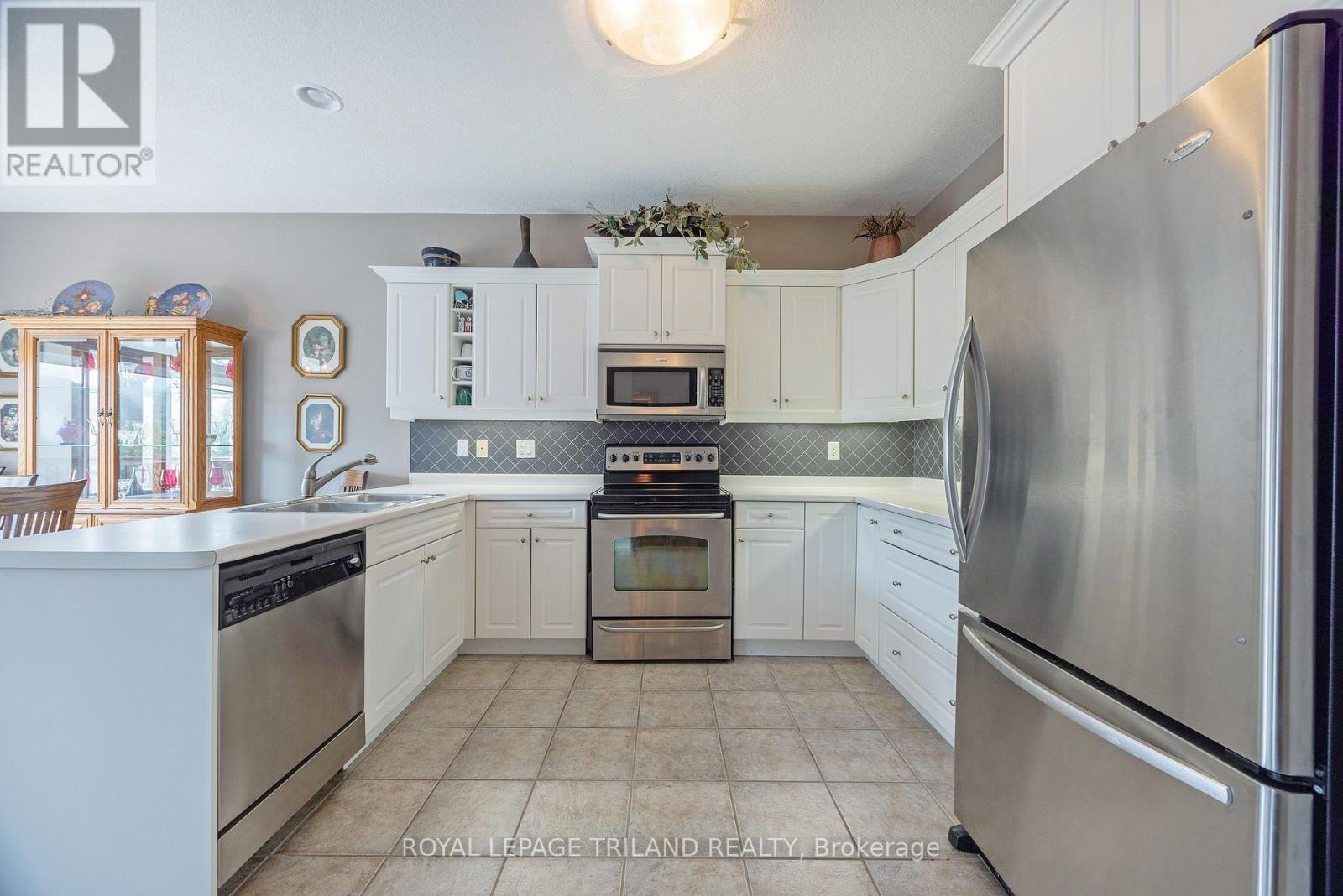 19 - 578 Mcgarrell Place, London North, Ontario  N6G 5M1 - Photo 10 - X12320698