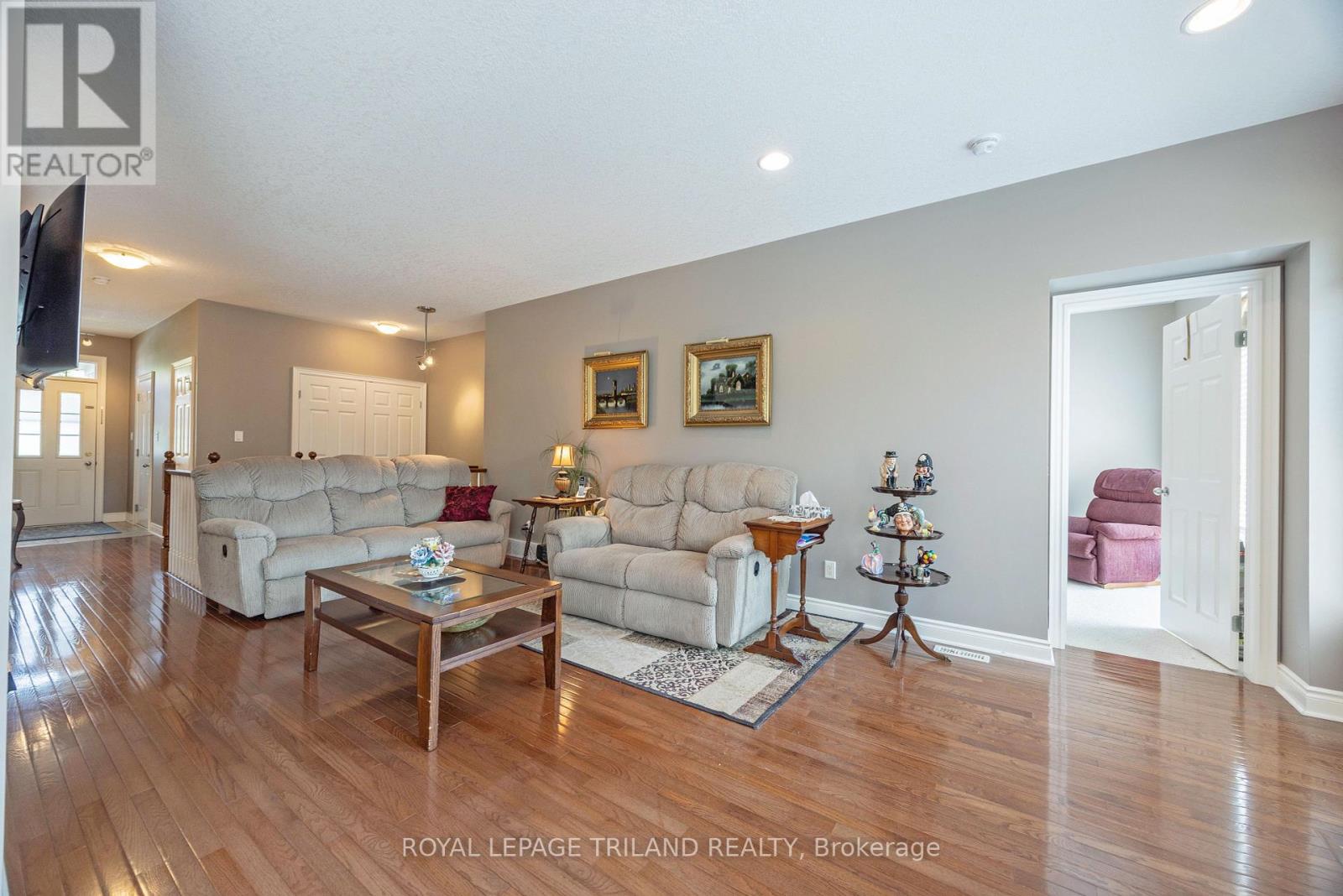 19 - 578 Mcgarrell Place, London North, Ontario  N6G 5M1 - Photo 5 - X12320698