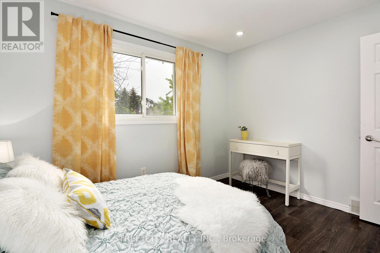 22 Erica Crescent S, London South, Ontario  N6E 3P4 - Photo 20 - X12320722