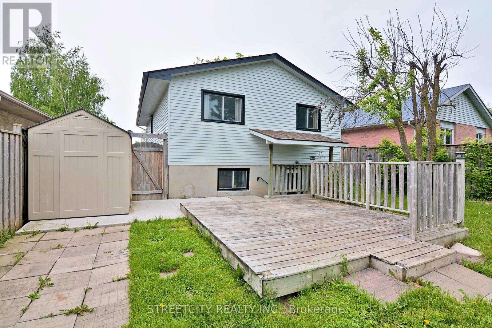 22 Erica Crescent S, London South, Ontario  N6E 3P4 - Photo 30 - X12320722