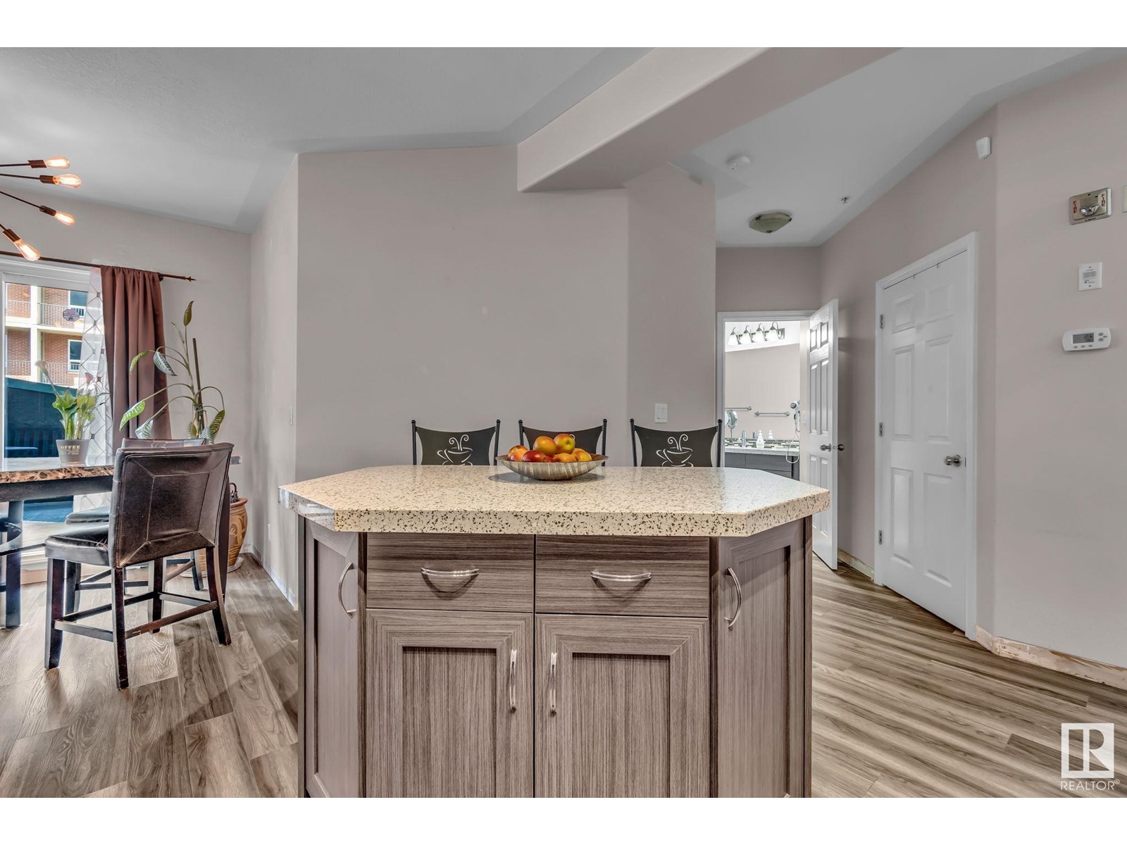 #104 10046 110 St Nw, Edmonton, Alberta  T5K 2Y2 - Photo 14 - E4450849