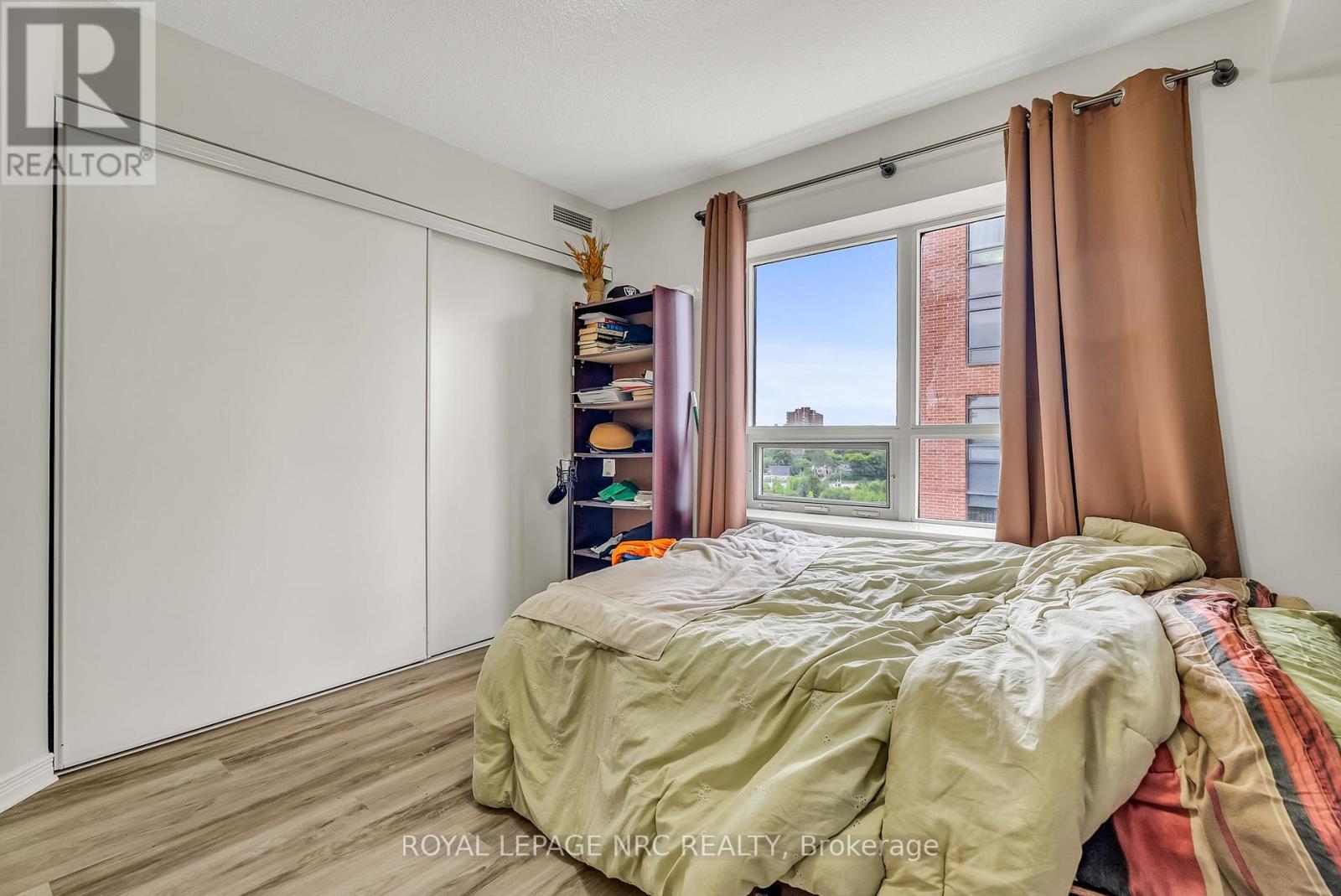 933 - 60 Heintzman Street, Toronto, Ontario  M6P 5A1 - Photo 25 - W12319973
