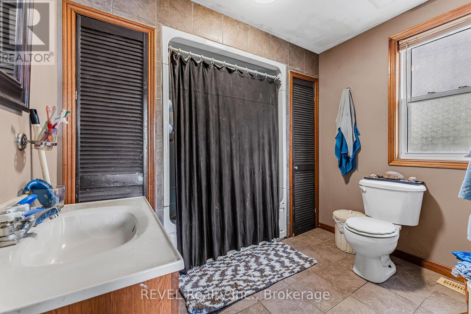 1032 Elm Street, Port Colborne, Ontario  L3K 5C8 - Photo 12 - X12279841