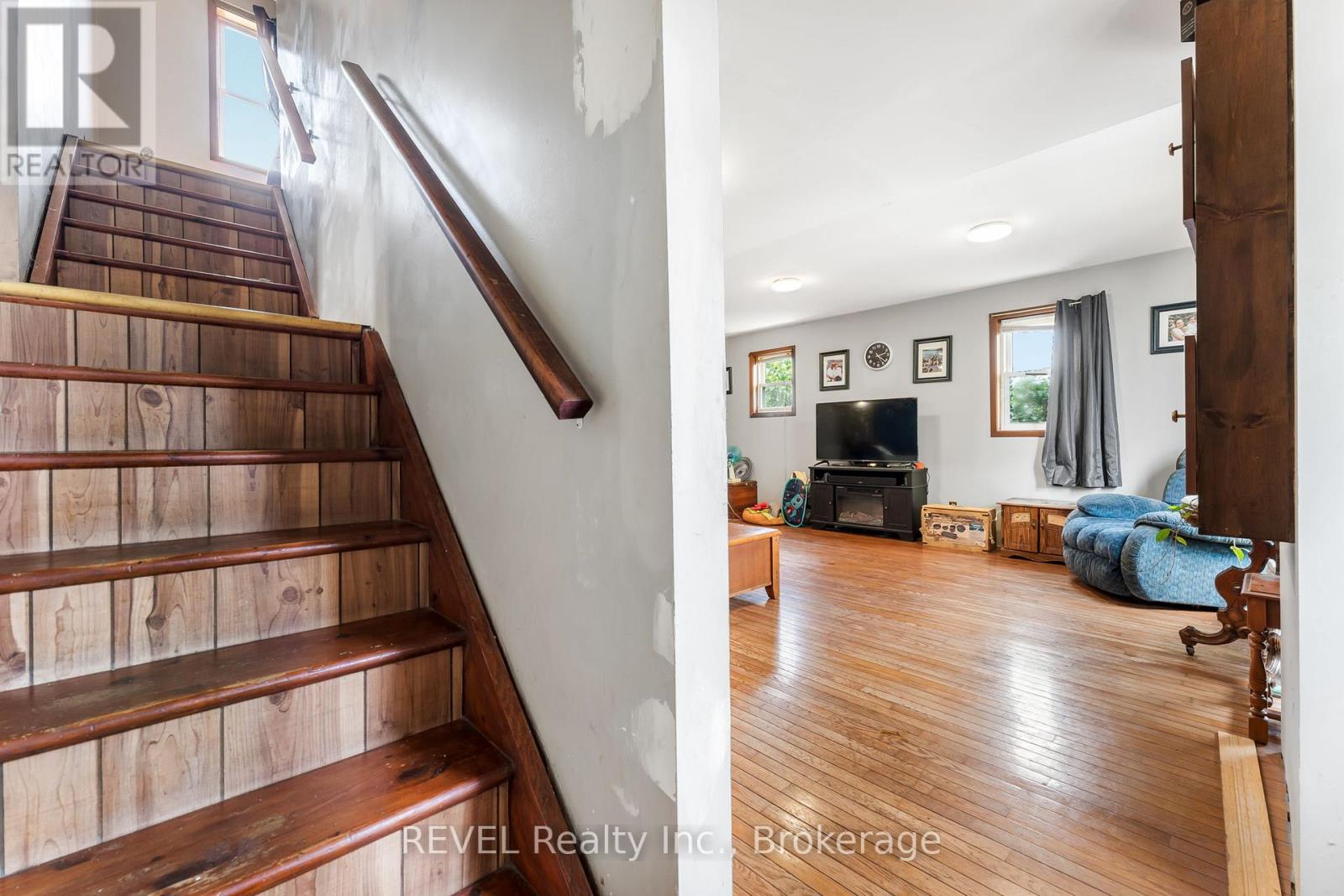 1032 Elm Street, Port Colborne, Ontario  L3K 5C8 - Photo 17 - X12279841