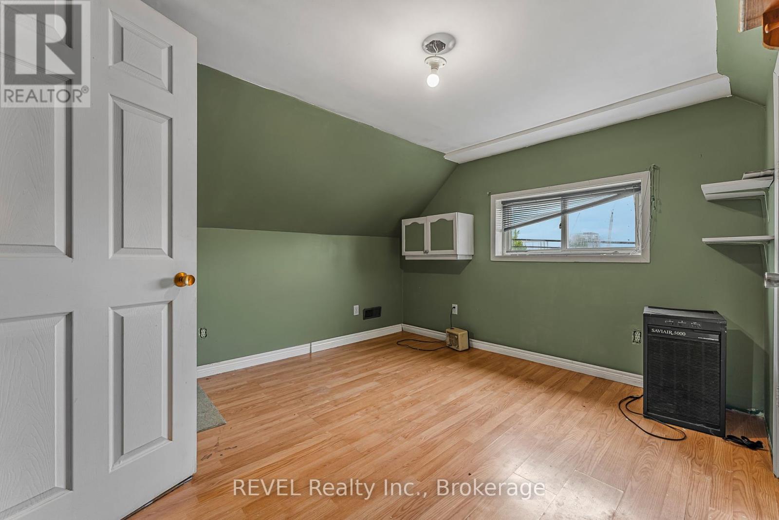 1032 Elm Street, Port Colborne, Ontario  L3K 5C8 - Photo 19 - X12279841
