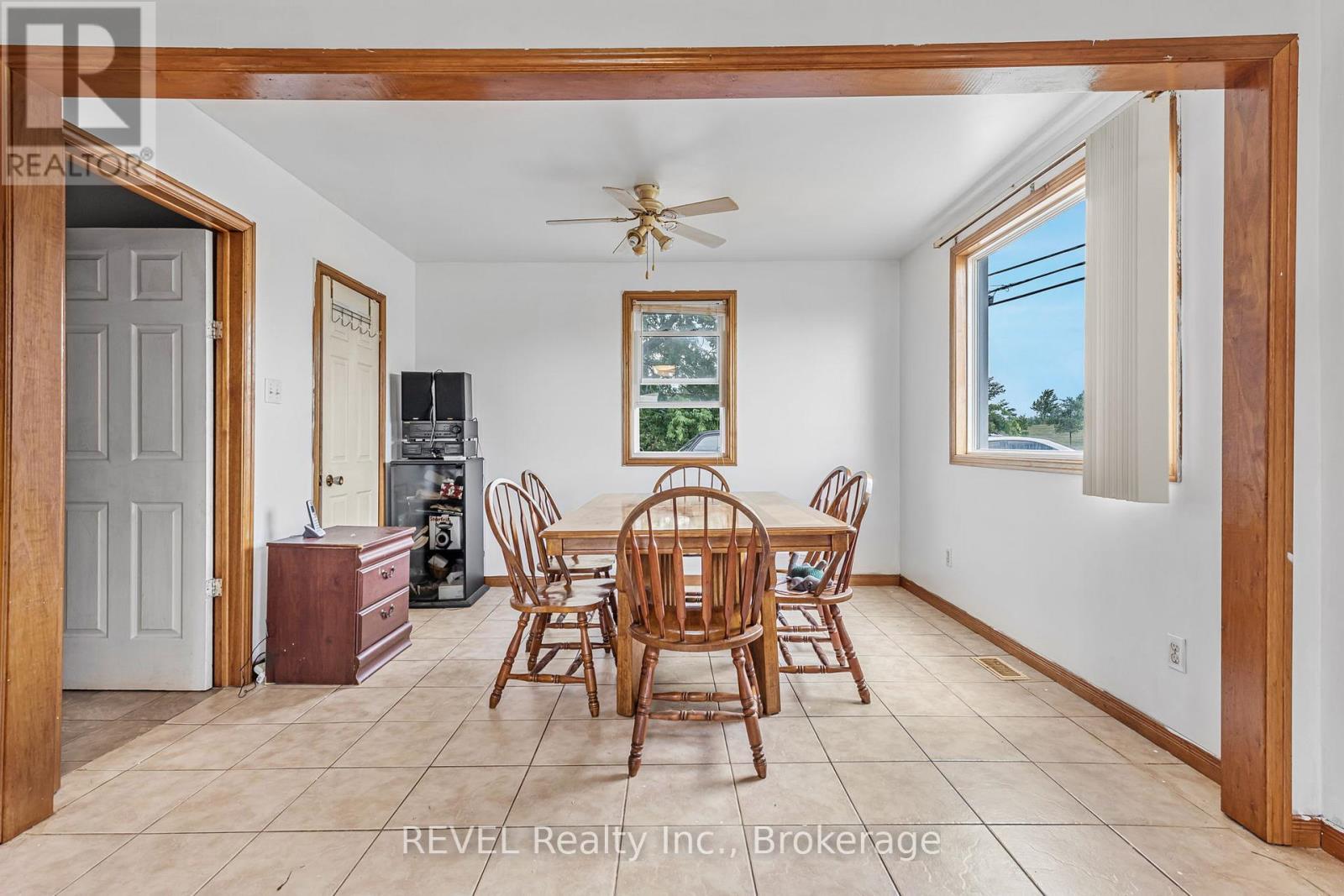 1032 Elm Street, Port Colborne, Ontario  L3K 5C8 - Photo 6 - X12279841