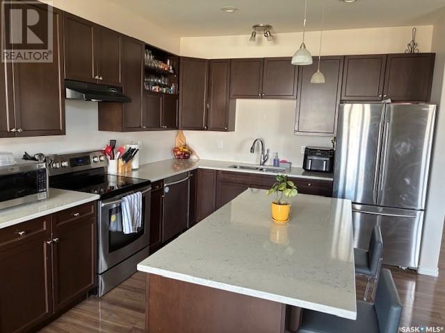 Property at 411 Langlois WAY image 4