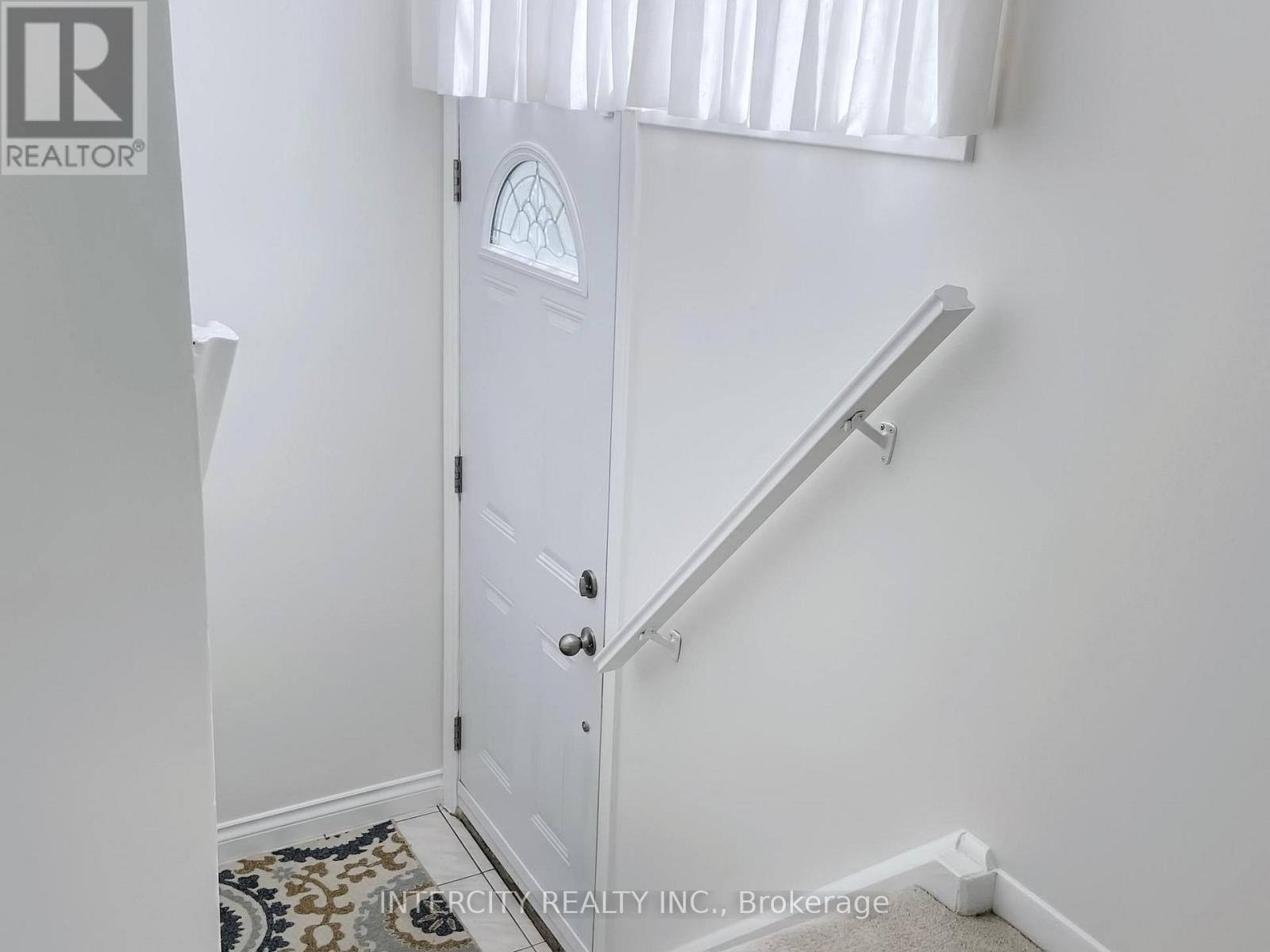26 Donnalyn Drive, Toronto, Ontario  M2R 2R8 - Photo 21 - C12320667