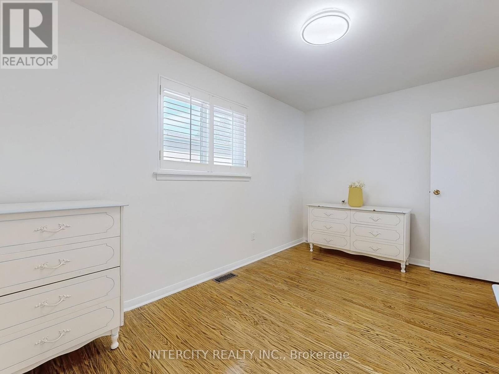 26 Donnalyn Drive, Toronto, Ontario  M2R 2R8 - Photo 30 - C12320667