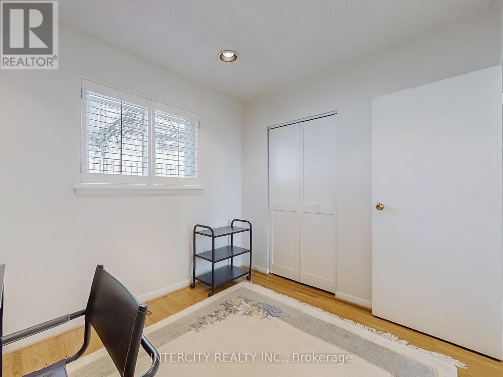 26 Donnalyn Drive, Toronto, Ontario  M2R 2R8 - Photo 35 - C12320667