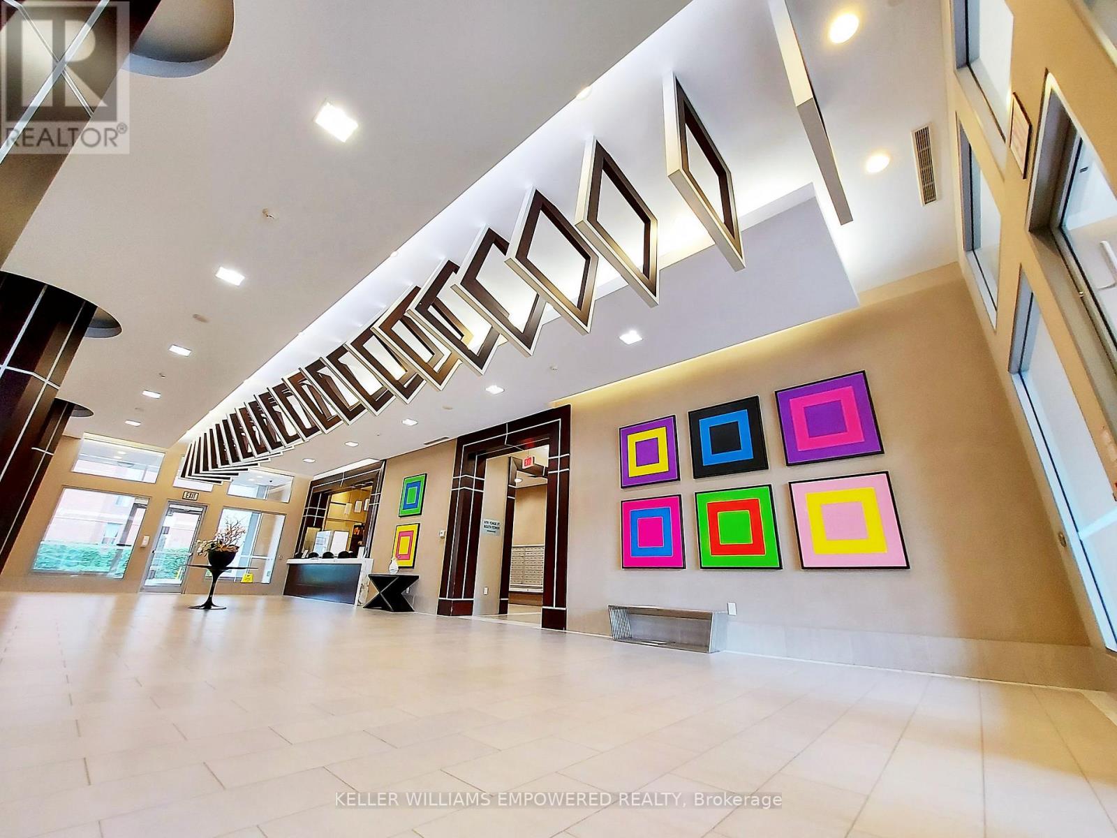 803 - 5793 Yonge Street, Toronto, Ontario  M2M 0A9 - Photo 2 - C12320705