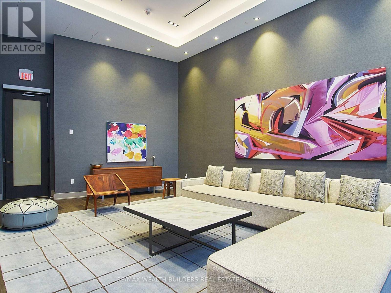 2105 - 8 The Esplanade, Toronto, Ontario M5E 0A6 - Photo 30 - C12320731