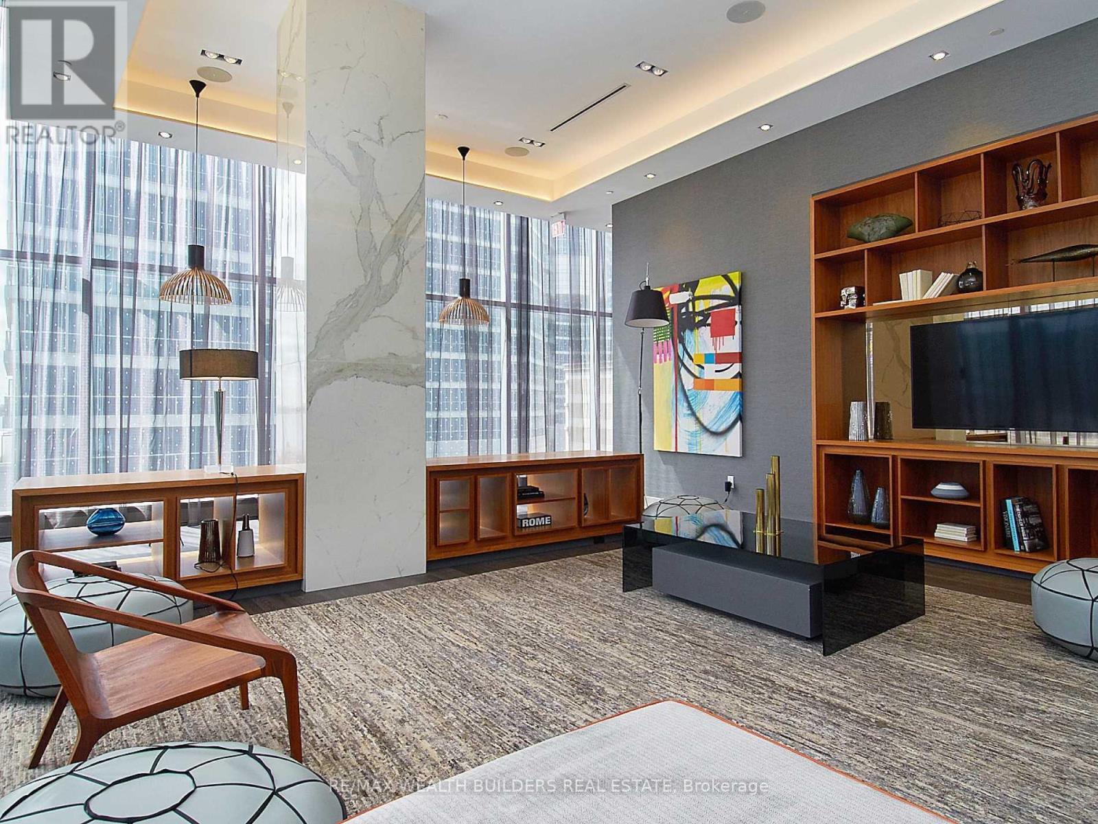 2105 - 8 The Esplanade, Toronto, Ontario M5E 0A6 - Photo 33 - C12320731