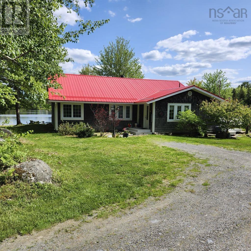 157 Freeman Lake Lane, Caledonia, Nova Scotia  B0T 1B0 - Photo 4 - 202506536