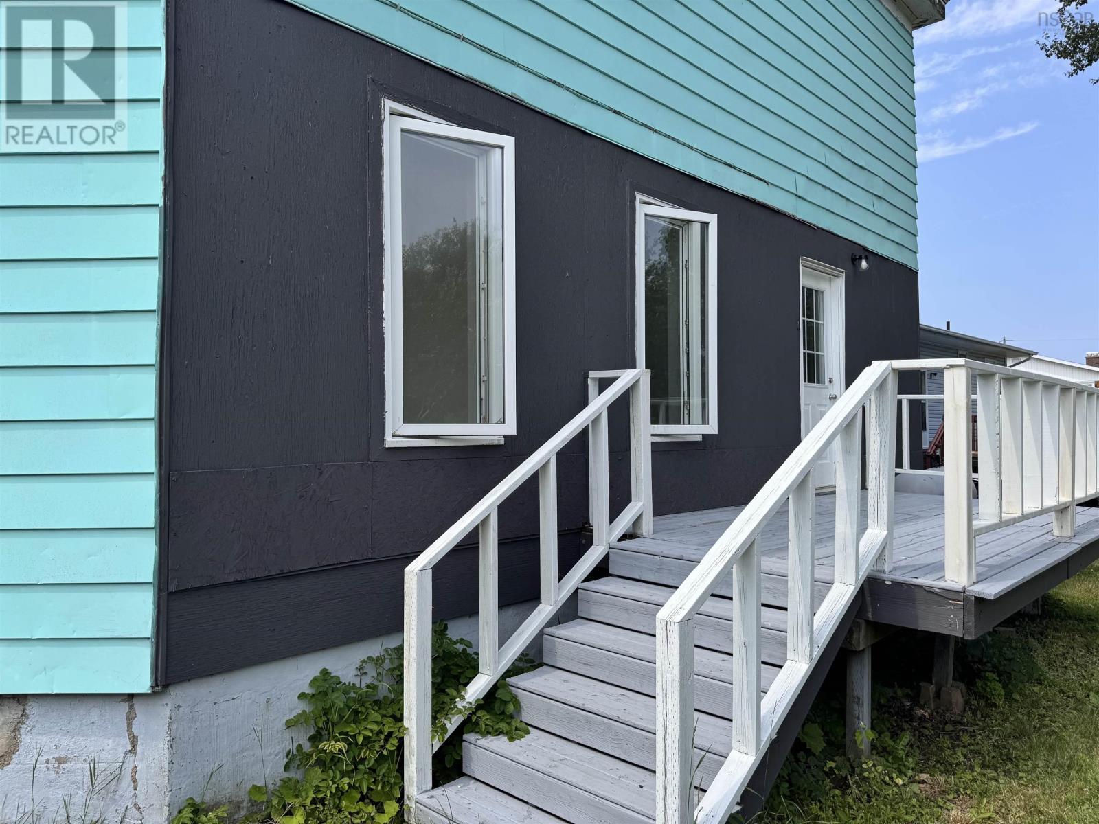 209 South Street, Glace Bay, Nova Scotia  B1A 1W1 - Photo 4 - 202519442