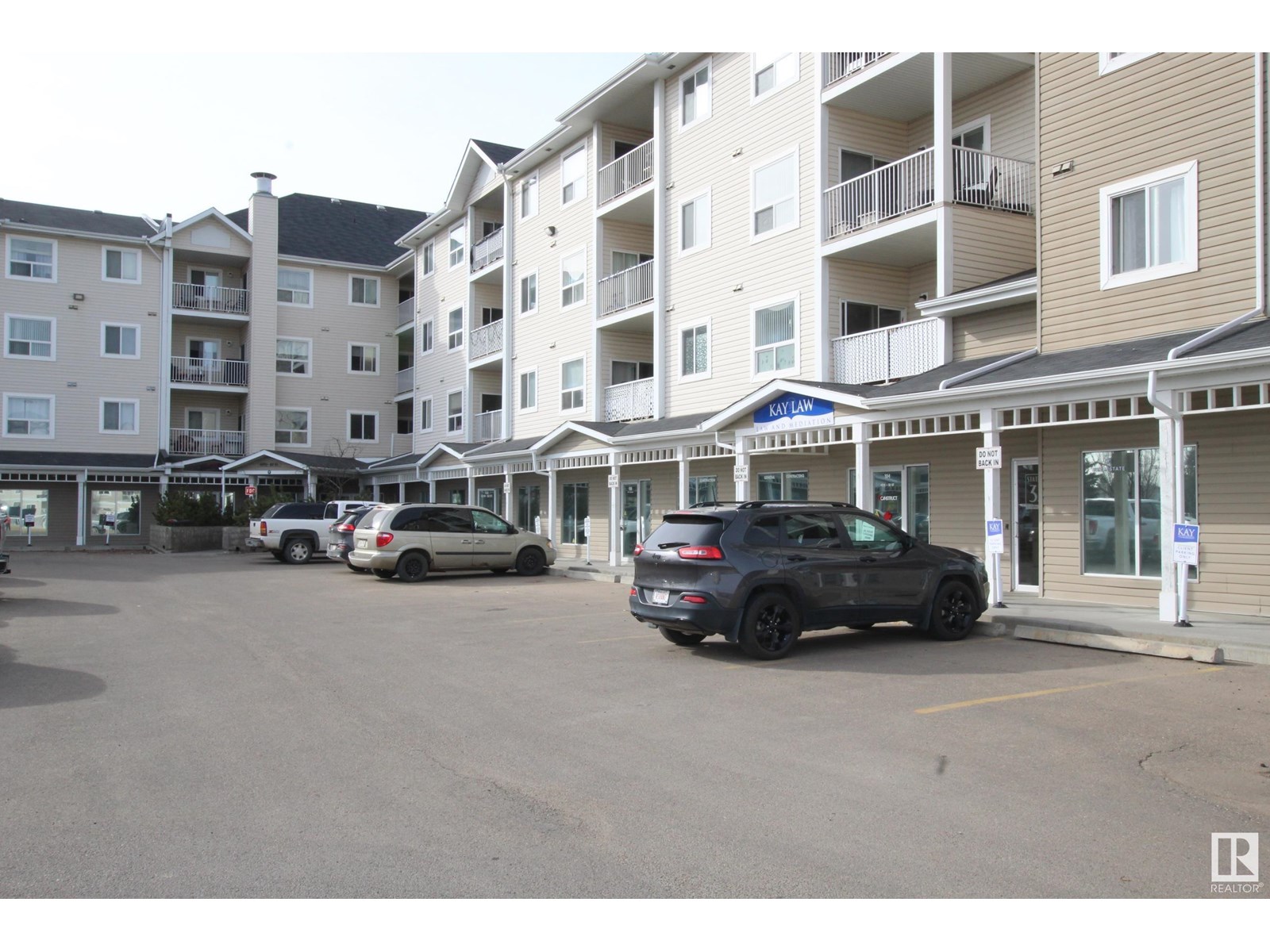 #403 4310 33 ST, Stony Plain, Alberta