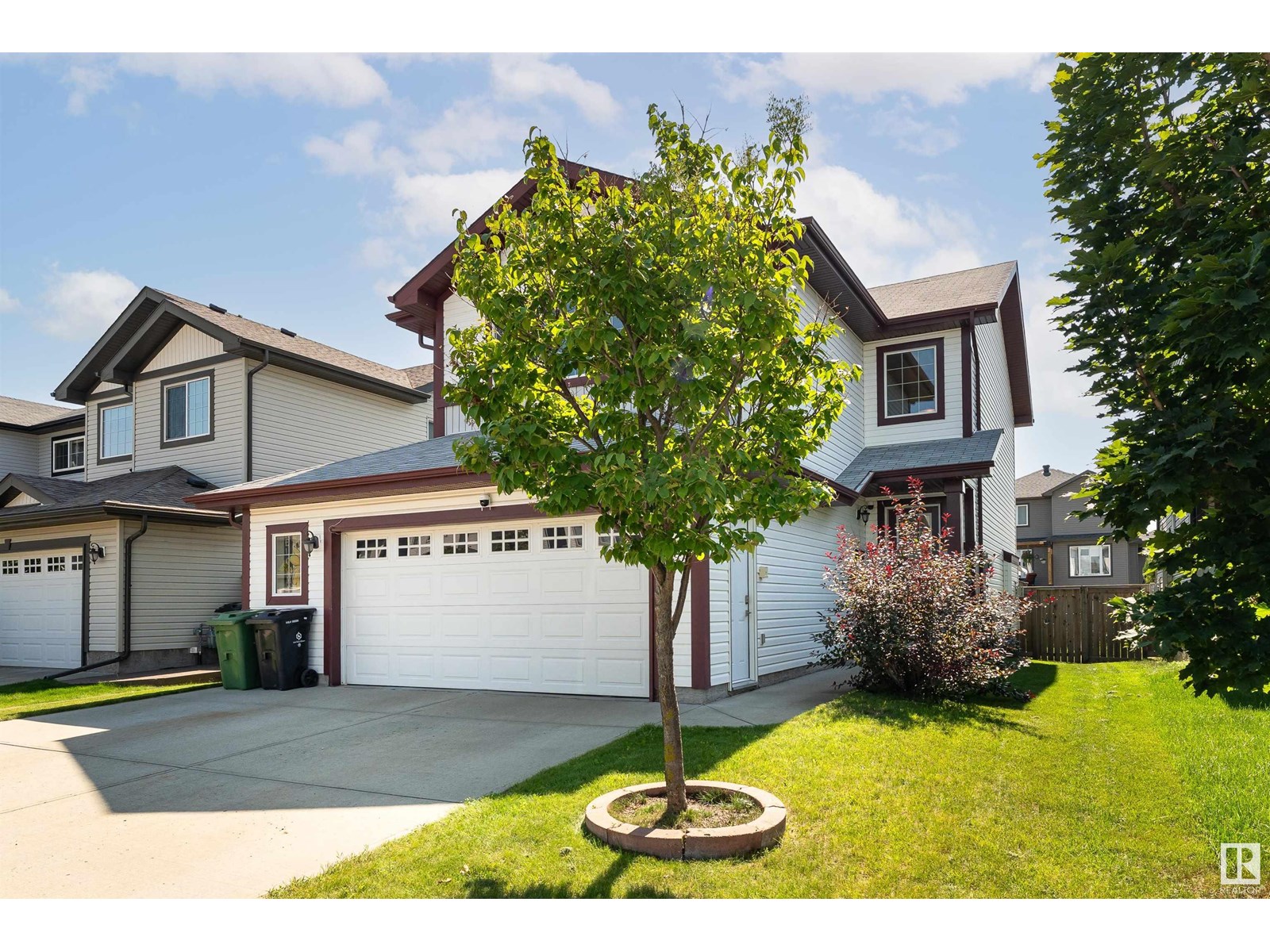 Property at 174 WOODBEND WY image 4