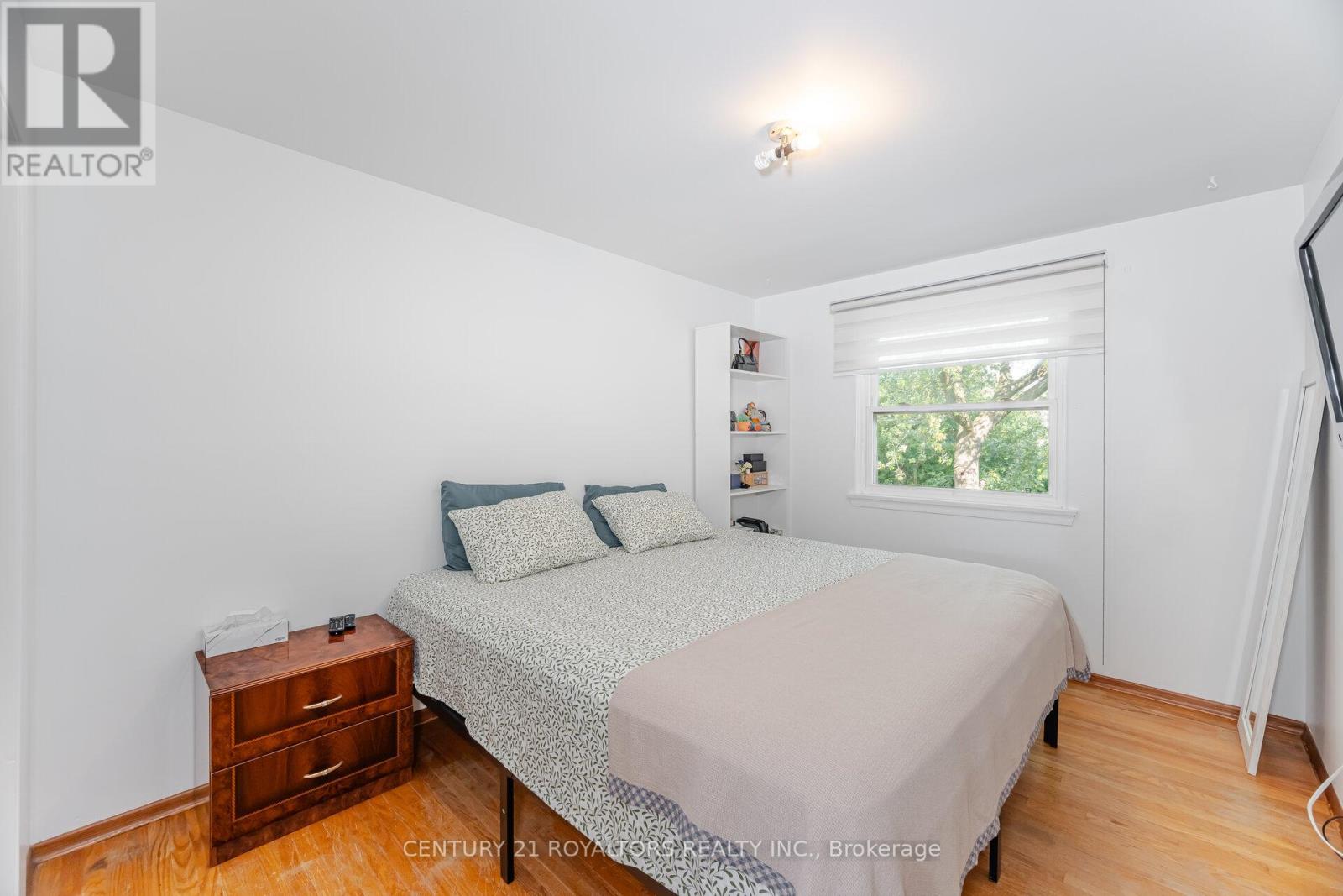 32 Farmington Drive, Brampton, Ontario  L6W 2V2 - Photo 25 - W12320666
