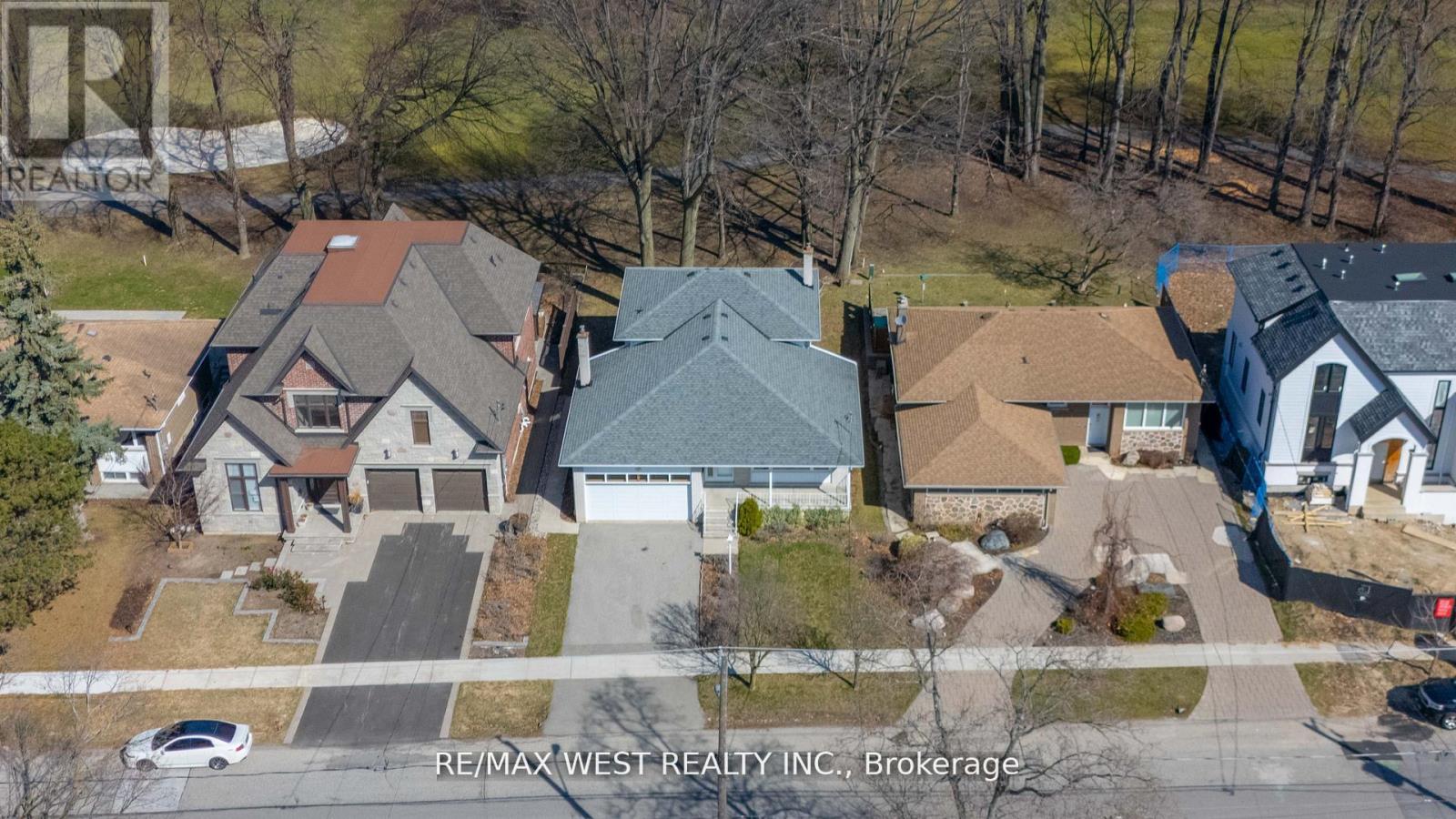 Property at 28 BRAYWIN DRIVE image 1