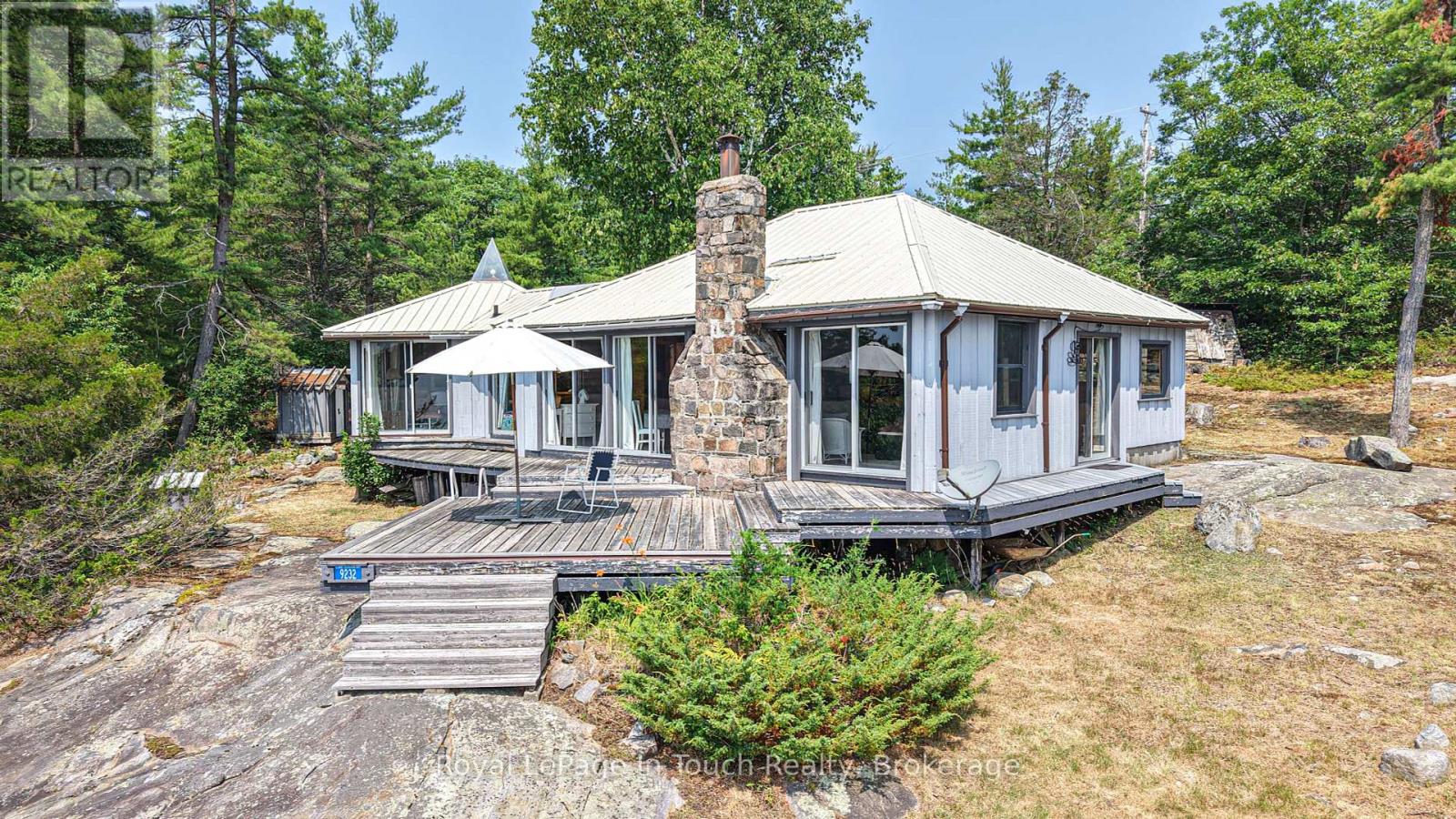 1810 Bone Island, Georgian Bay, Ontario  P0E 1E0 - Photo 4 - X12320819