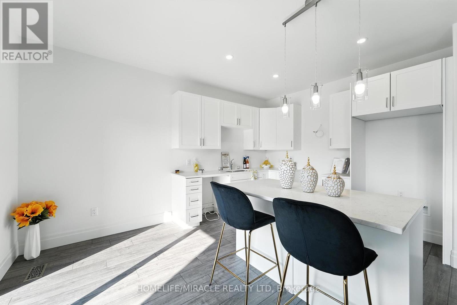 97 Buchanan Avenue, Prince Edward County, Ontario  K0K 2T0 - Photo 17 - X12320717