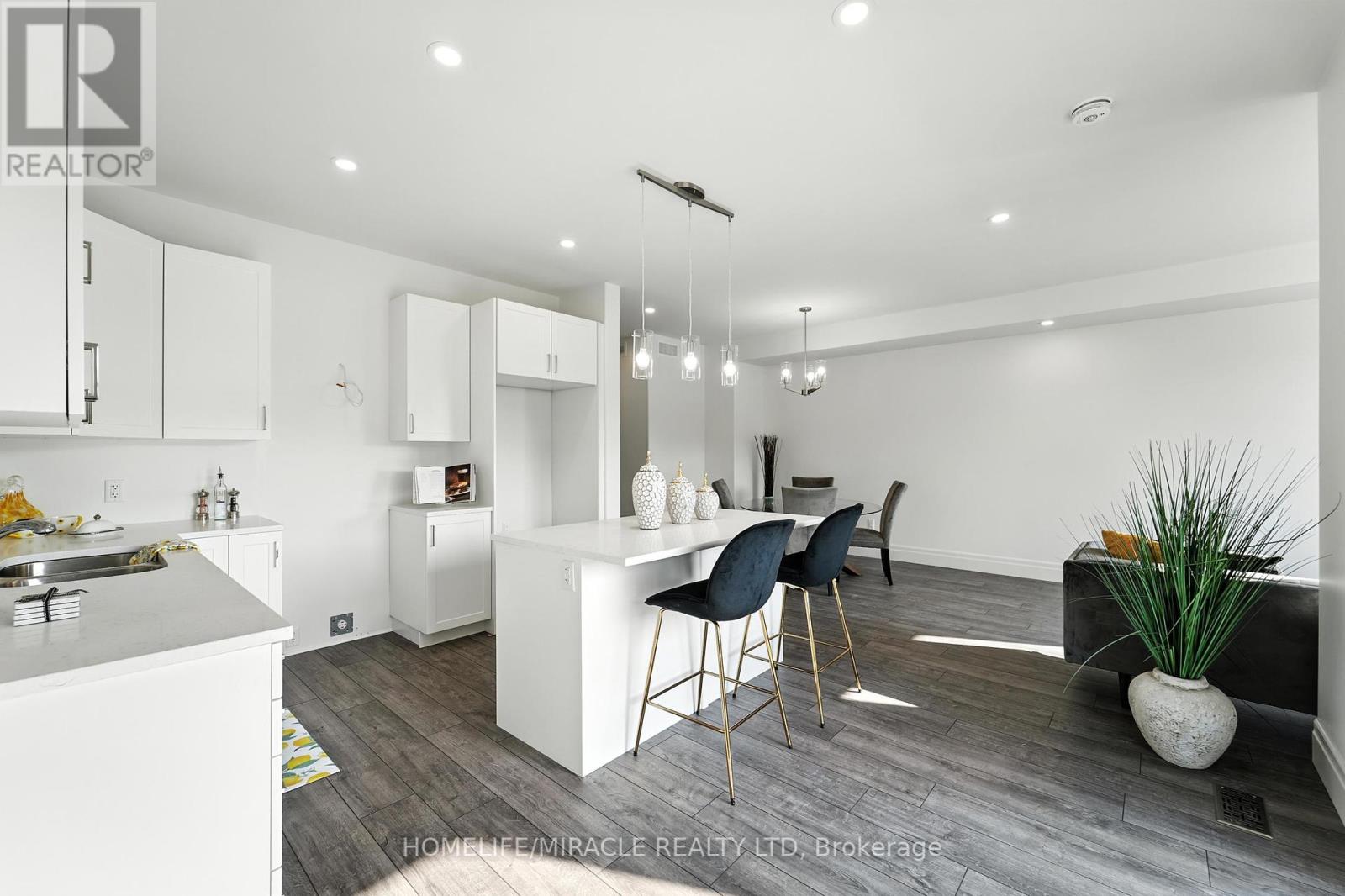 97 Buchanan Avenue, Prince Edward County, Ontario  K0K 2T0 - Photo 18 - X12320717