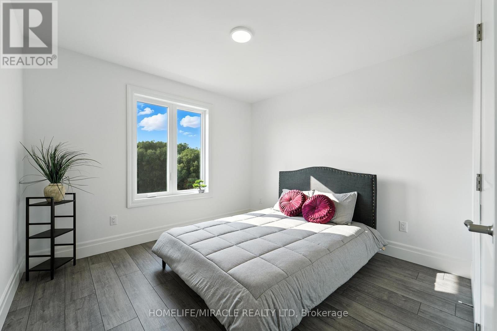 97 Buchanan Avenue, Prince Edward County, Ontario  K0K 2T0 - Photo 7 - X12320717