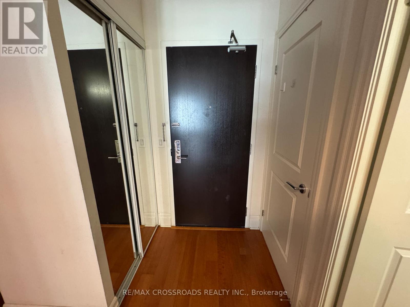 313 - 131 Upper Duke Crescent, Markham, Ontario  L6G 0C9 - Photo 6 - N12320188