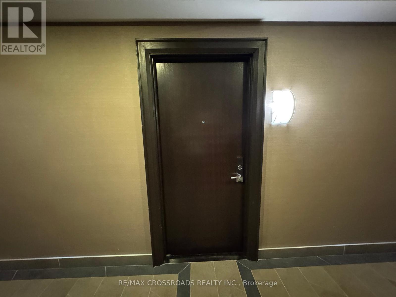 313 - 131 Upper Duke Crescent, Markham, Ontario  L6G 0C9 - Photo 5 - N12320188