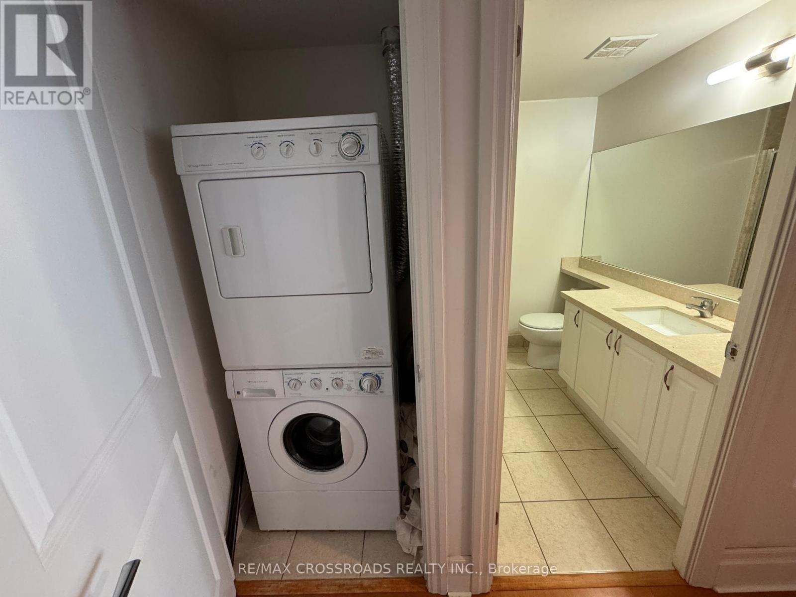 313 - 131 Upper Duke Crescent, Markham, Ontario  L6G 0C9 - Photo 8 - N12320188