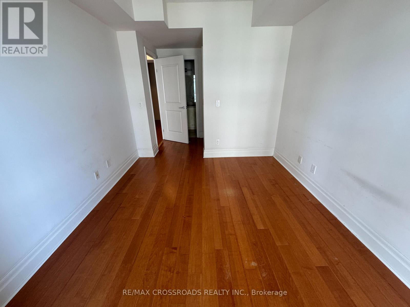 313 - 131 Upper Duke Crescent, Markham, Ontario  L6G 0C9 - Photo 15 - N12320188