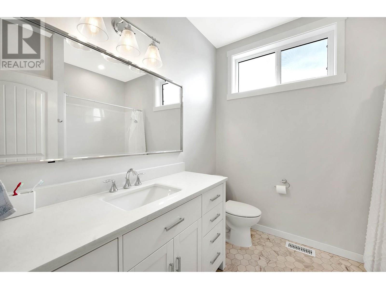 198 CHETWYND Drive Kamloops Photo 44