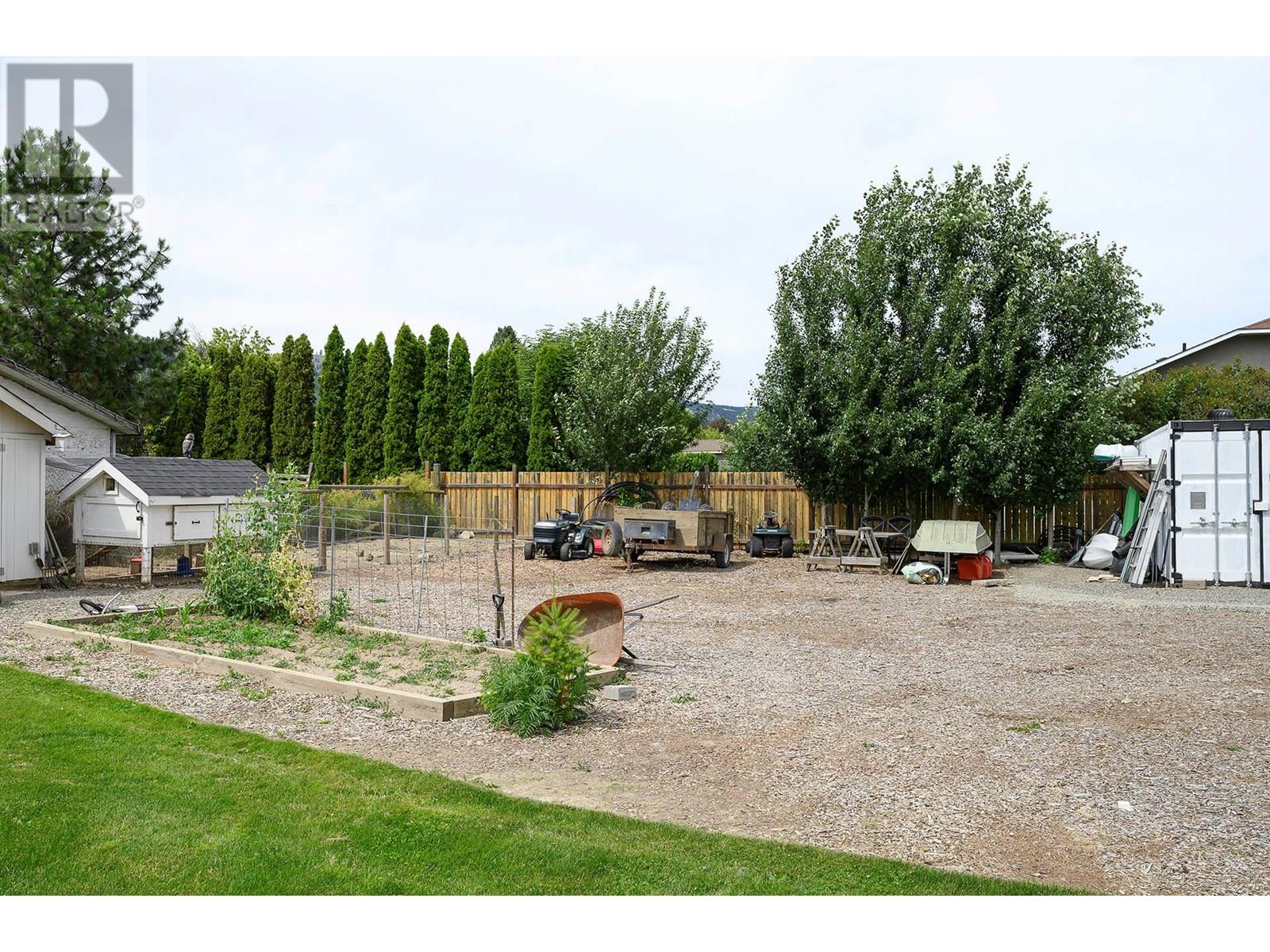 198 CHETWYND Drive Kamloops Photo 63