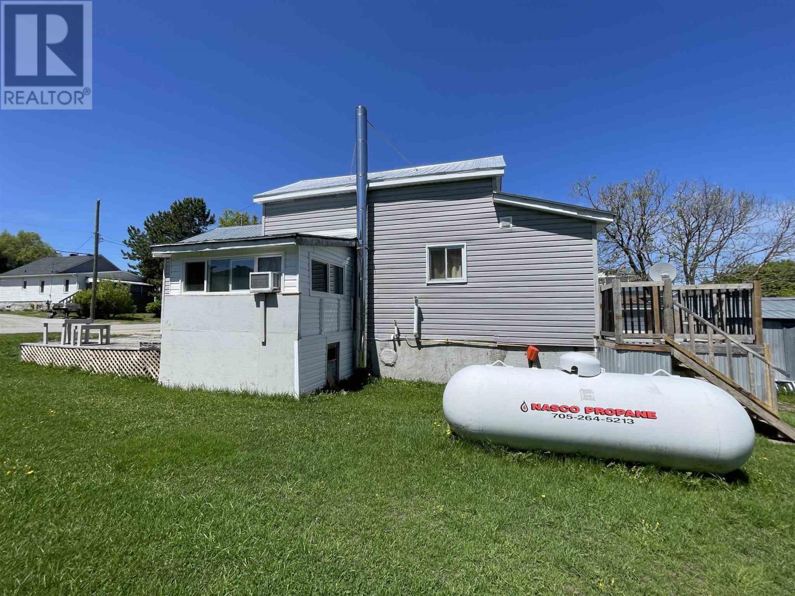 46 Queen St, Chapleau, Ontario  P0M 1K0 - Photo 15 - SM250668
