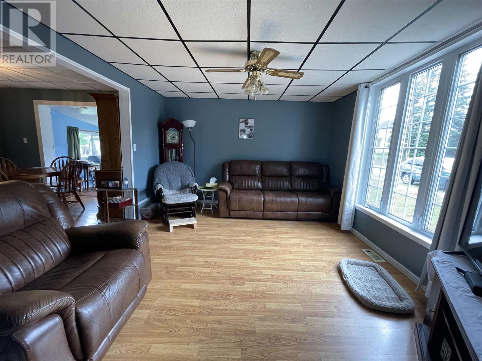 46 Queen St, Chapleau, Ontario  P0M 1K0 - Photo 2 - SM250668