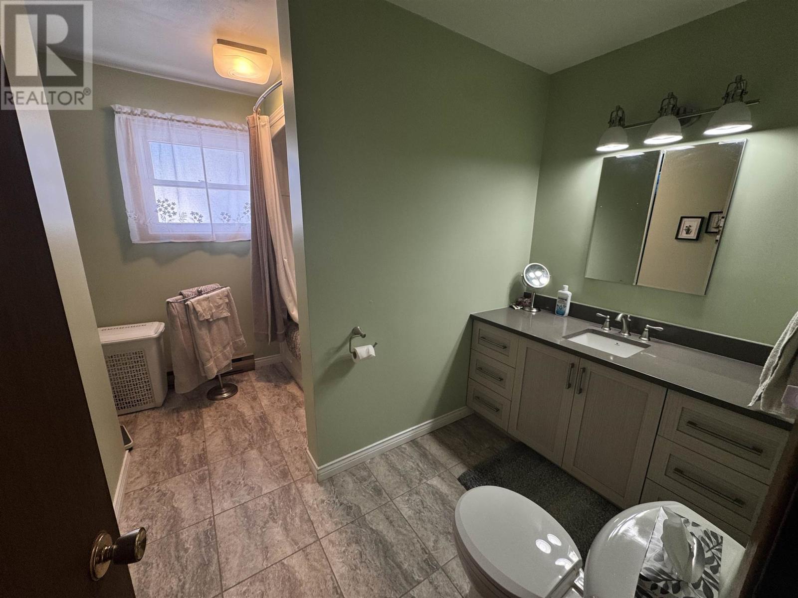 82 Neesomadina Ave, Hornepayne, Ontario  P0M 1Z0 - Photo 12 - SM250793