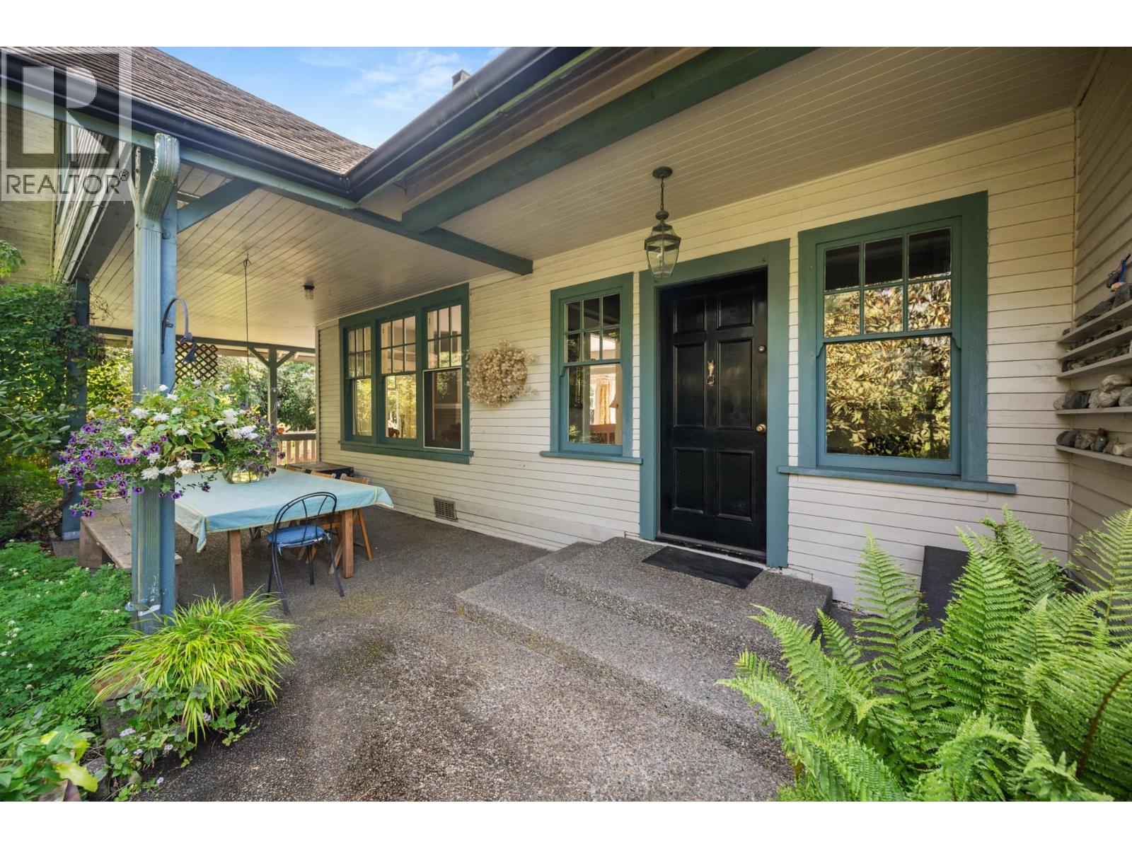 12535 216 Street, Maple Ridge, British Columbia  V2X 5K4 - Photo 4 - R3032935