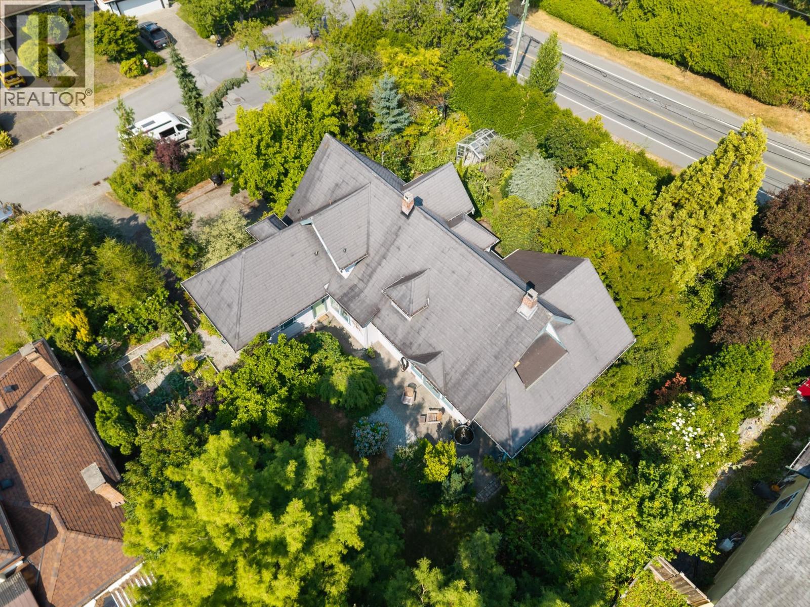 12535 216 Street, Maple Ridge, British Columbia  V2X 5K4 - Photo 38 - R3032935